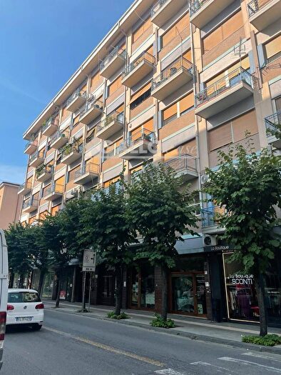 Appartamento con 6 locali in affitto in Viale degli Alimena Cosenza, Cosenza