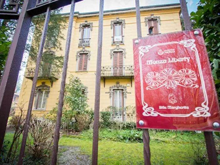 Appartamento bilocale in vendita in Monza