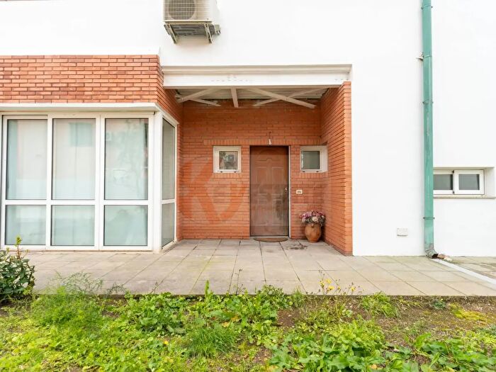 Appartamento trilocale in vendita in Via Parigi, Olbia