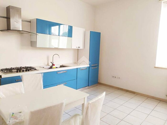 Appartamento bilocale in affitto in Via Emilio Scaglione, Chiaiano, Napoli