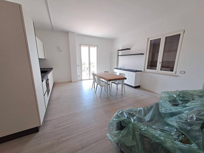 Appartamento monolocale in affitto in Via del Combattente, Negrar, Negrar di Valpolicella