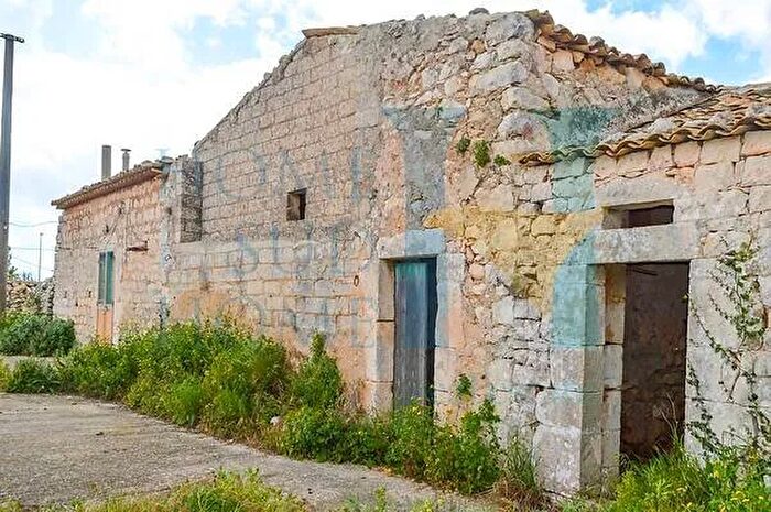 Casa in vendita in Scicli, Noto