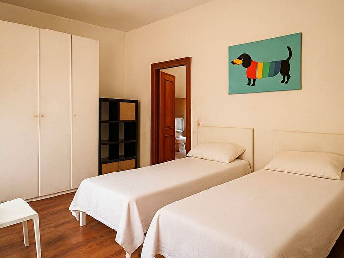 Appartamento trilocale in affitto in Via Valdonica, Centro Storico, Bologna