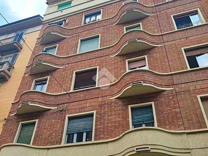 Appartamento trilocale in vendita in Via Pianfei, Torino