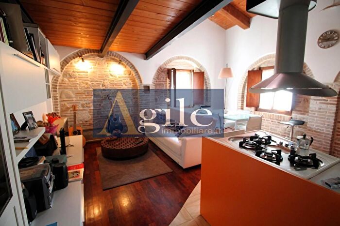 Appartamento trilocale in vendita in Via dei Soderini, Ascoli Piceno