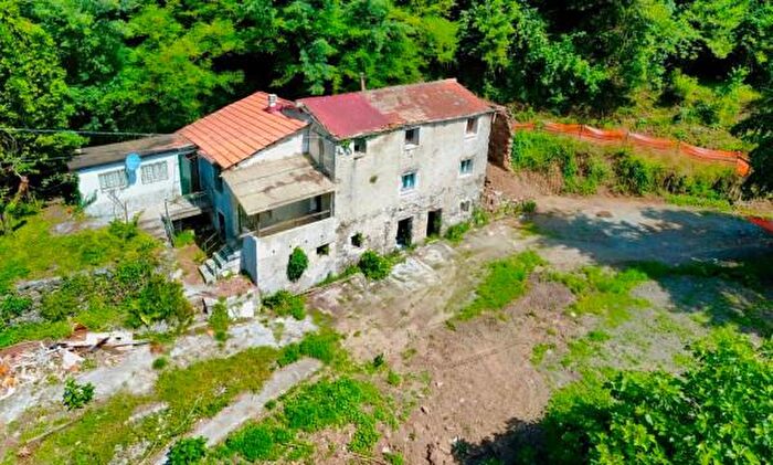 Casa con 5 locali in vendita in Via Pero, Varazze