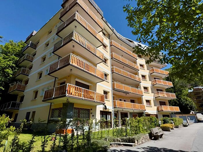 Appartamento trilocale in vendita in Via Privata, Margno