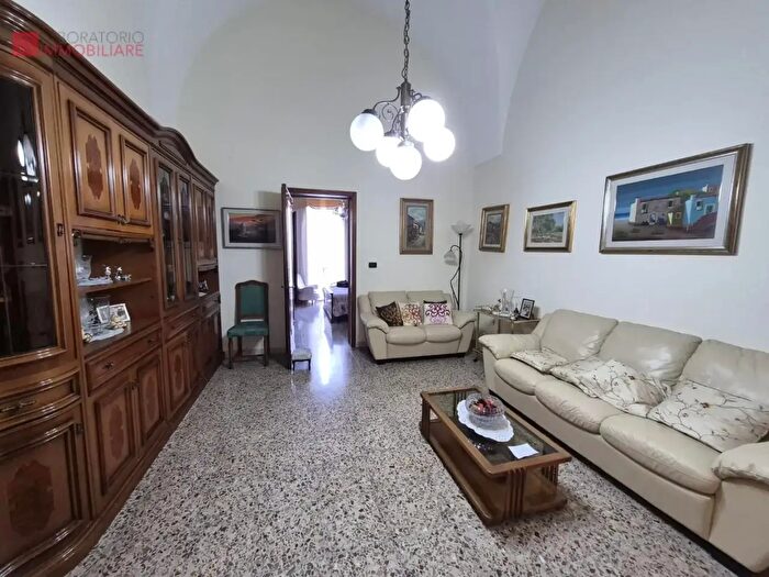 Appartamento trilocale in vendita in Lecce