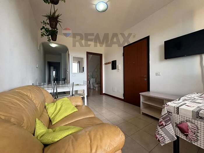 Appartamento trilocale in vendita in Roma