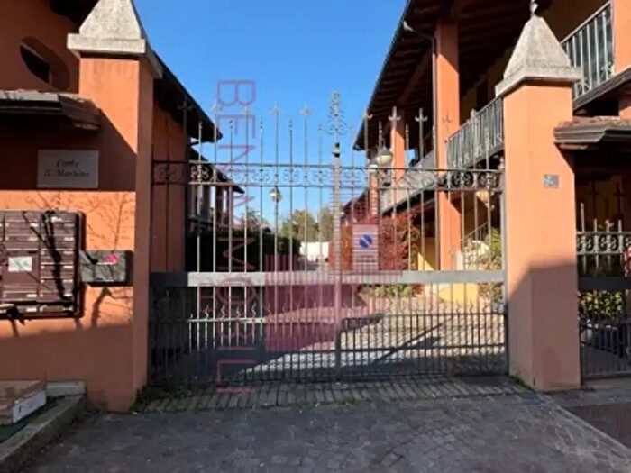 Appartamento trilocale in affitto in Via San Martino, Castegnato