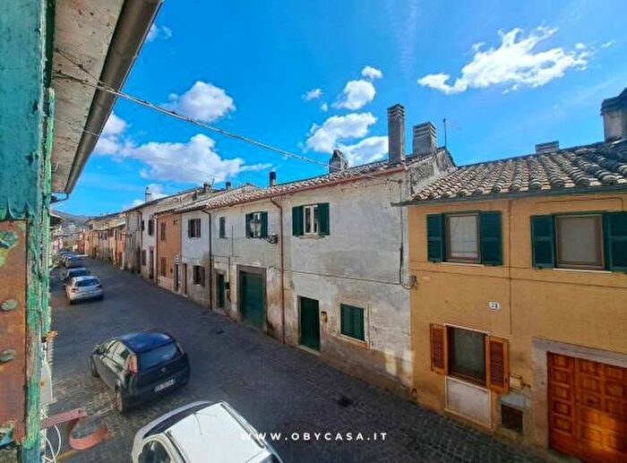 Appartamento quadrilocale in vendita in Oriolo Romano