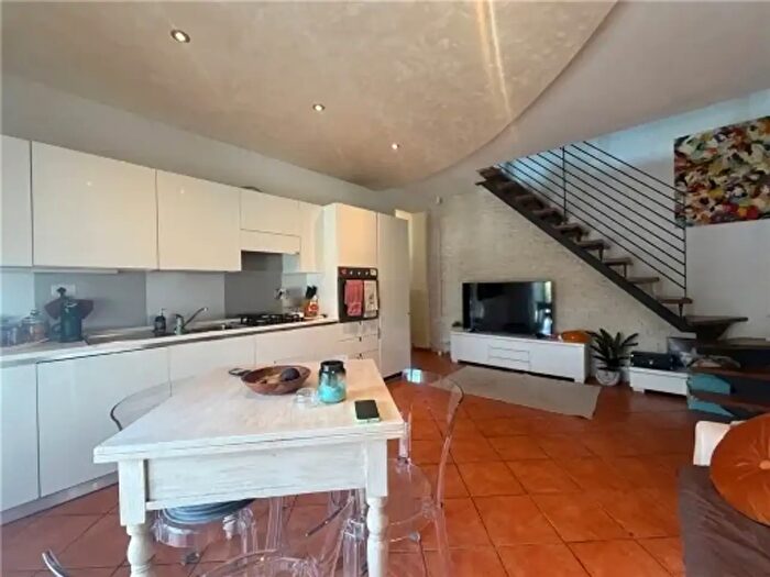 Appartamento trilocale in vendita in Firenze