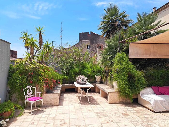 Appartamento con 9 locali in vendita in Catania, Catania