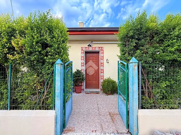 Casa quadrilocale in vendita in Via San Francesco alla Rena, Catania