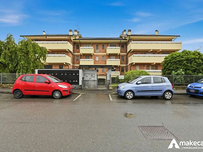 Appartamento monolocale in vendita in Via Alessandro Manzoni, San Zenone Al Lambro