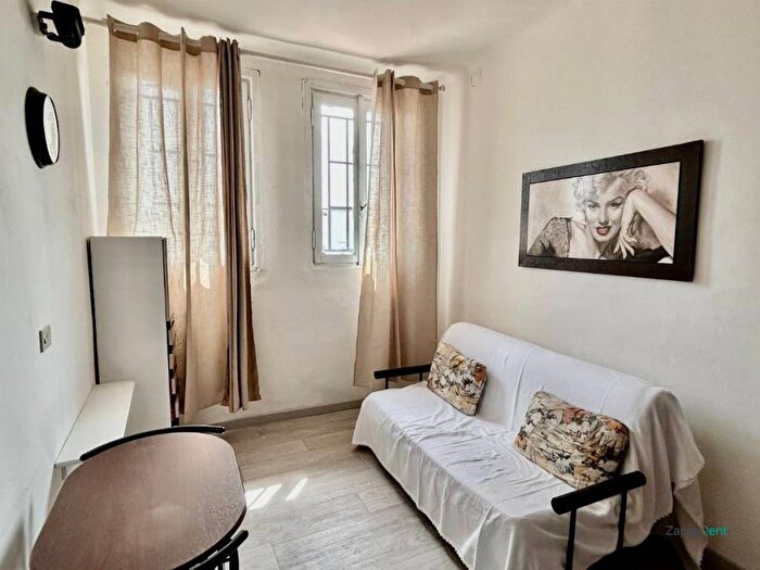 Appartamento monolocale in affitto in Via Cosimo del Fante, Ticinese, Milano