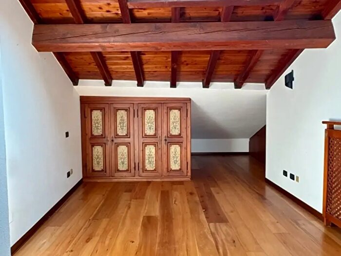 Appartamento trilocale in vendita in Via Savonarola, Padova