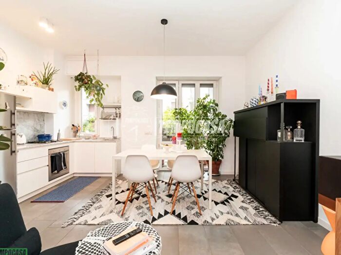 Appartamento bilocale in vendita in Via Chioggia, Milano