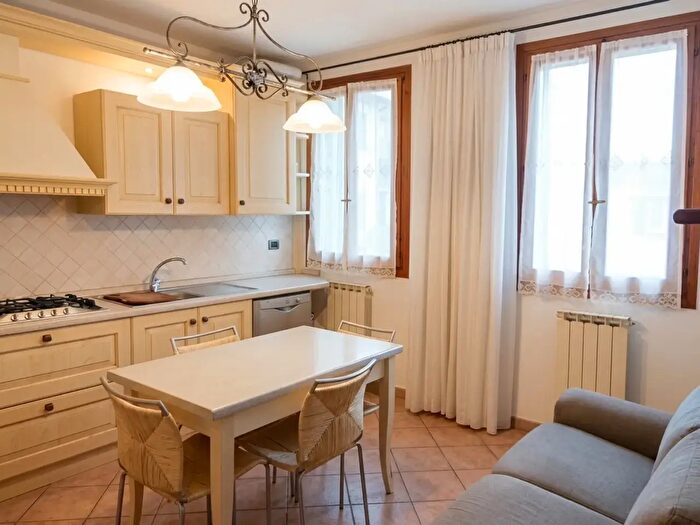Appartamento bilocale in vendita in Adria Corso Mazzini, Adria