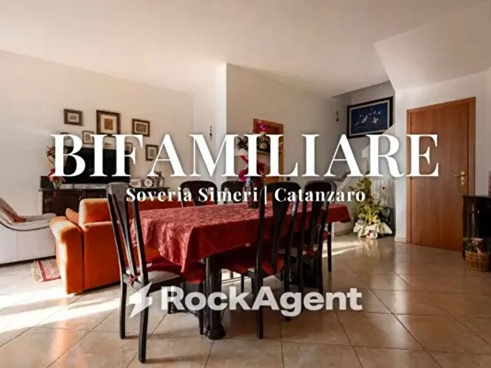 Casa con 6 locali in vendita in Via Roberto Niederer, Soveria Simeri