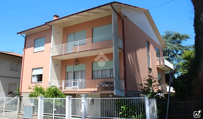 Casa quadrilocale in vendita in Via Beltramelli, Cesena