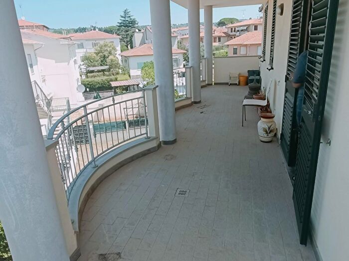 Appartamento trilocale in vendita in Rosignano Marittimo