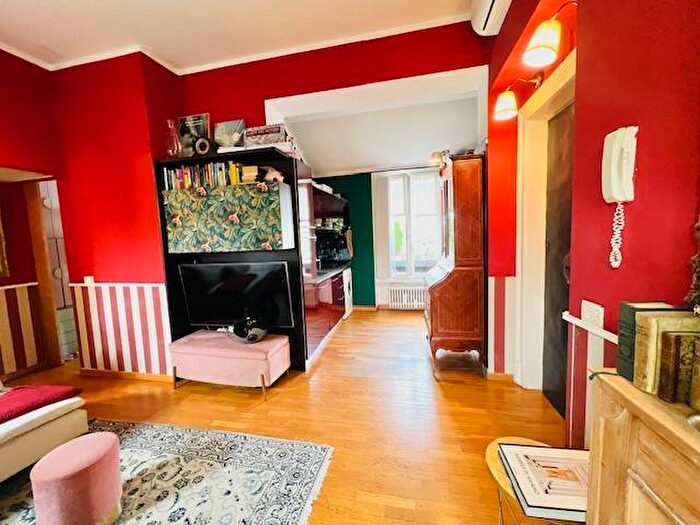 Casa trilocale in affitto in Via Mario Pagano, Pagano, Milano