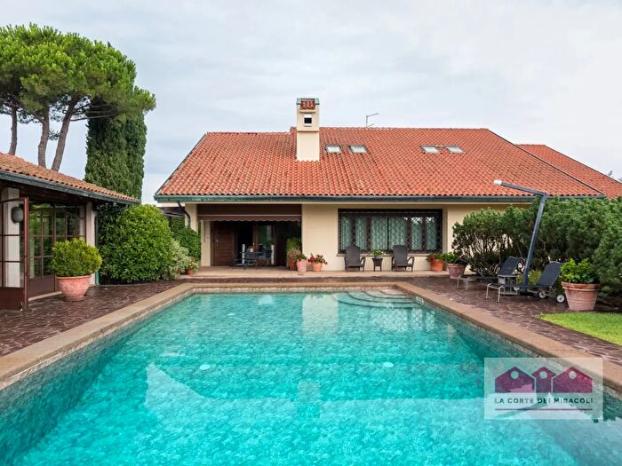 Casa con 10 locali in vendita in Via Pozzetti, Arzignano