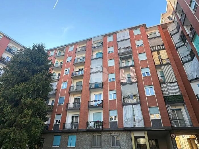 Appartamento bilocale in vendita in Via Borgaro, Torino