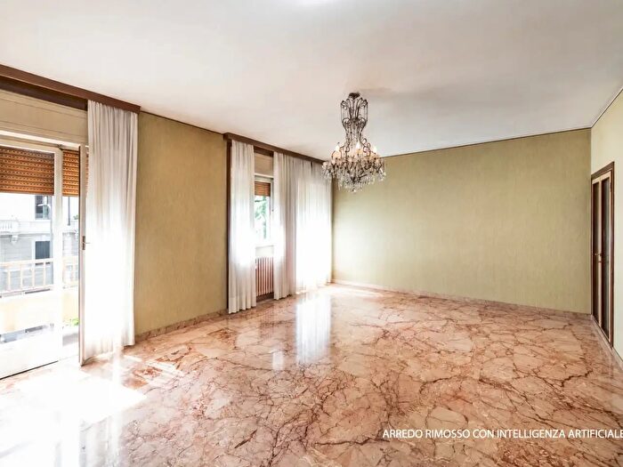 Appartamento quadrilocale in vendita in Via Antonio Bazzini, Milano