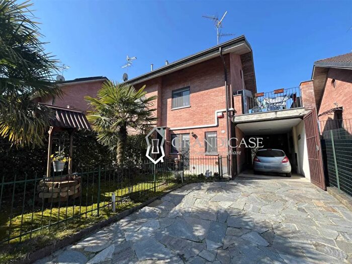 Casa con 5 locali in vendita in Strada del Valasso, Lauriano