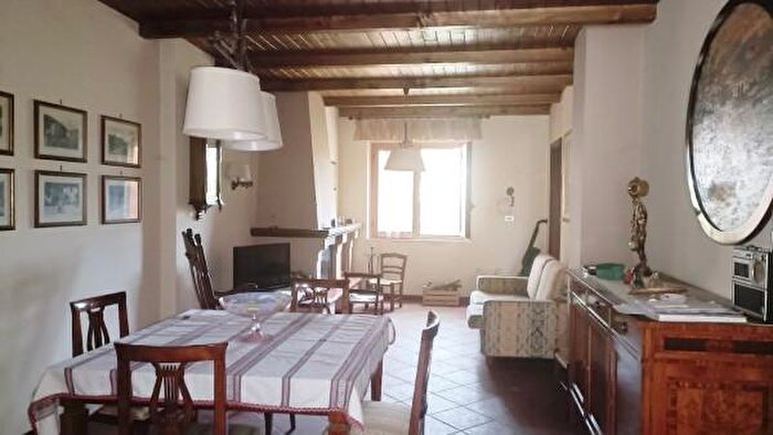 Appartamento con 6 locali in vendita in Via Calderari a, Bojano