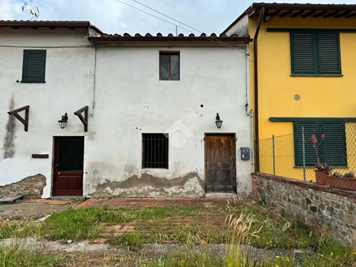 Casa trilocale in vendita in Via Livornese, Buggiano