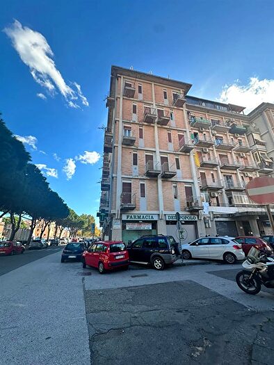 Appartamento con 6 locali in vendita in Via Conte di Torino Messina, Messina