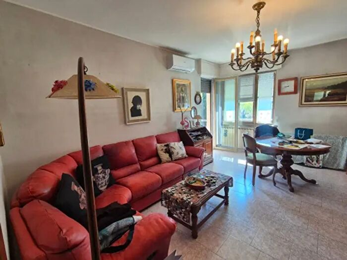 Appartamento trilocale in vendita in Viale Somaini, Lomazzo