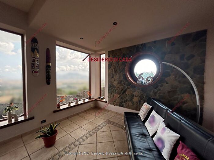 Casa con 5 locali in vendita in Via Baracca Francesco, San Paolo DArgon