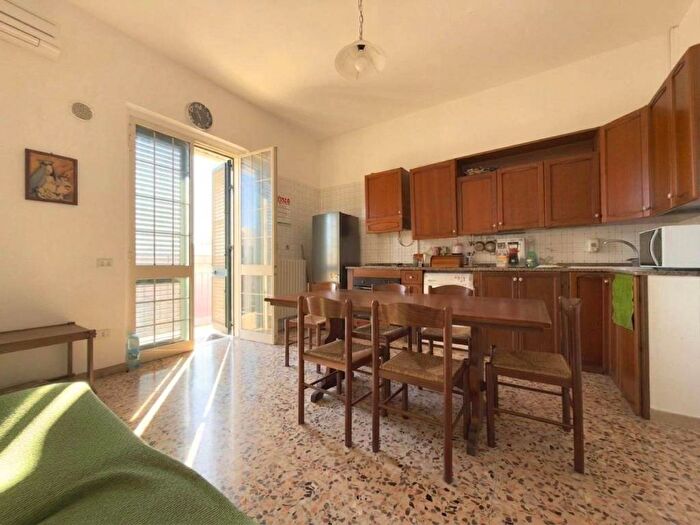 Appartamento trilocale in affitto in Via Vecchia San Cesario, Poligono Via San Cesario, Lecce