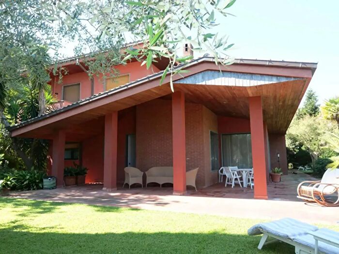 Casa con 5 locali in vendita in Contrada Valle Anzuca, Francavilla Al Mare