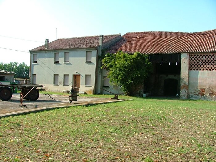 Casa in vendita in Villamarzana