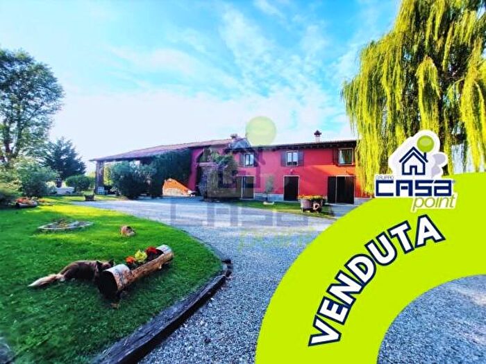 Casa con 6 locali in vendita in Via Santi Olza Fogarole, Monticelli DOngina