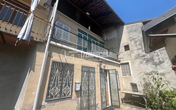 Casa con 5 locali in vendita in Via Fraz Muriaglio Via P Micheletto, Castellamonte