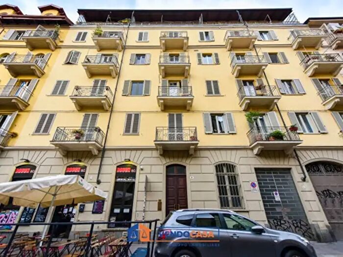 Appartamento trilocale in vendita in Piazza Santa Giulia, Torino