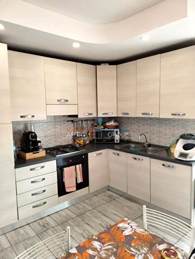 Casa con 5 locali in vendita in Via Traversa Alteta, Massa