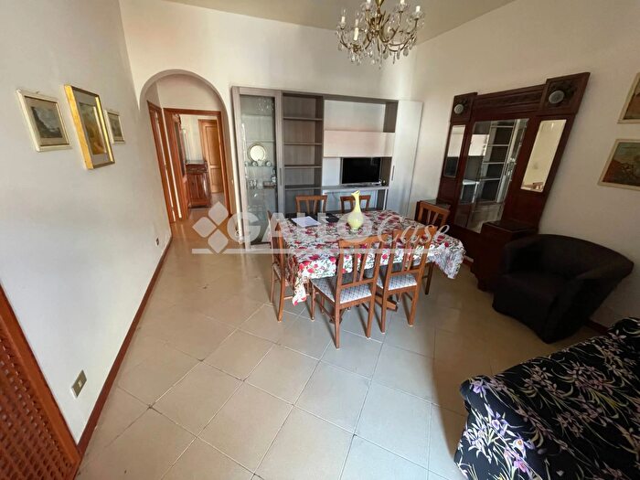 Appartamento trilocale in affitto in Via Rosario Salerno Rende, Rende