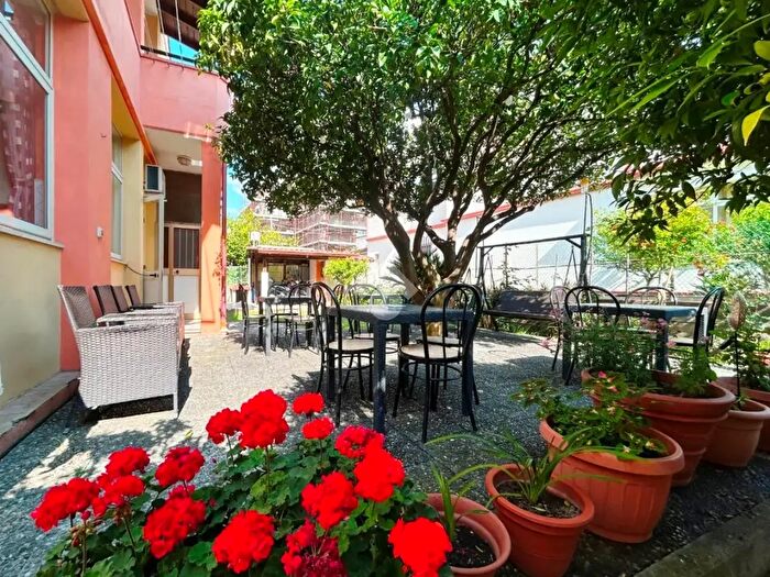 Casa con 17 locali in vendita in Via dei Saraceni, Scalea