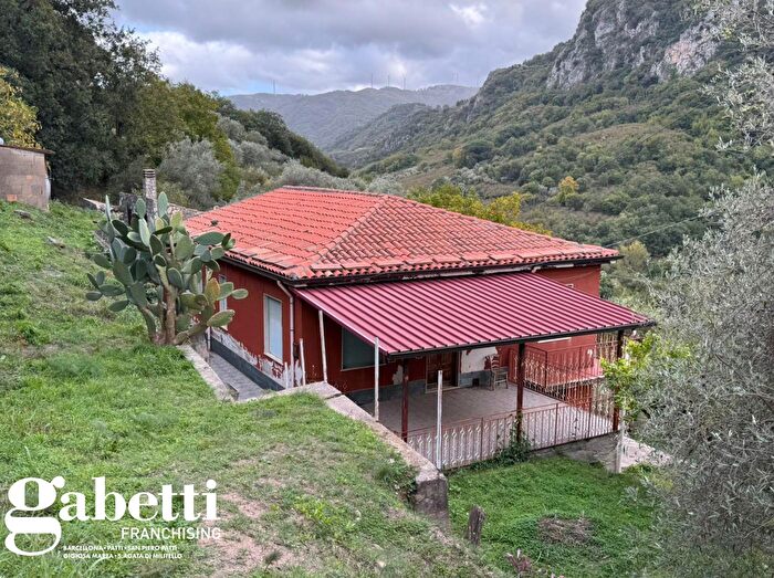 Casa con 5 locali in vendita in Cda Urgeri, San Piero Patti