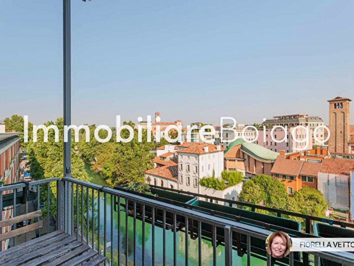 Appartamento quadrilocale in affitto in Via Roma, Stazione, Treviso