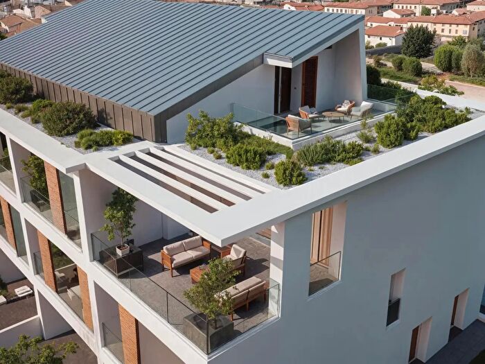 Appartamento trilocale in vendita in Via Ferrara, Cesena