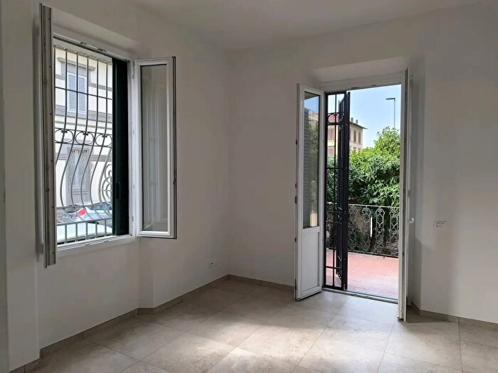 Casa con 8 locali in affitto in Firenze