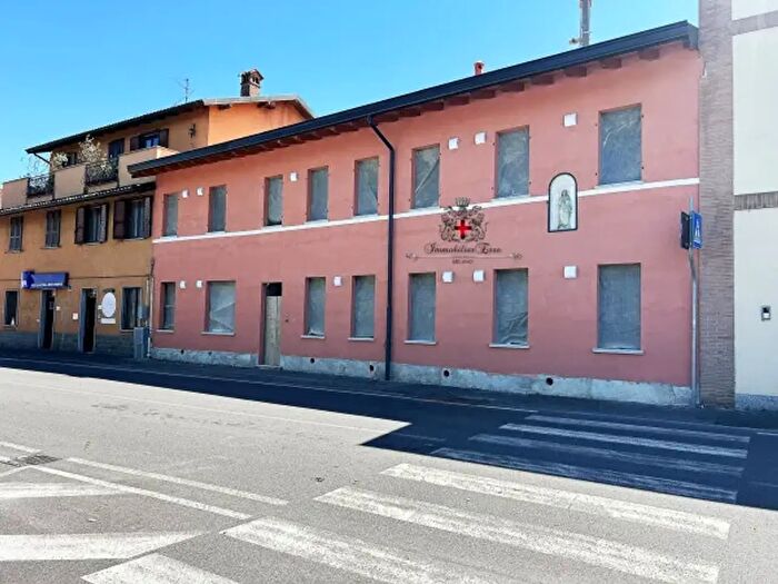 Appartamento quadrilocale in vendita in Via Armando Diaz, Peschiera Borromeo